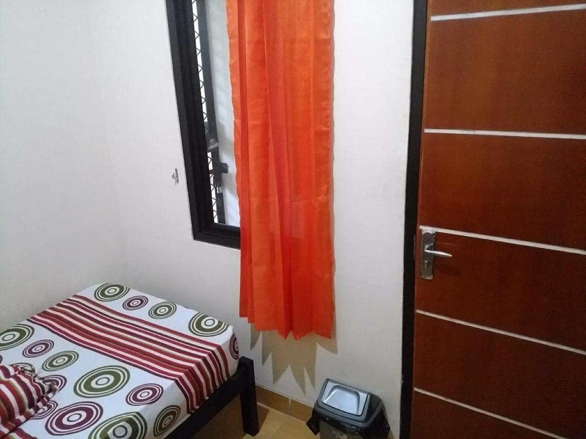 Hotel Danyshom Cikarang Exteriér fotografie